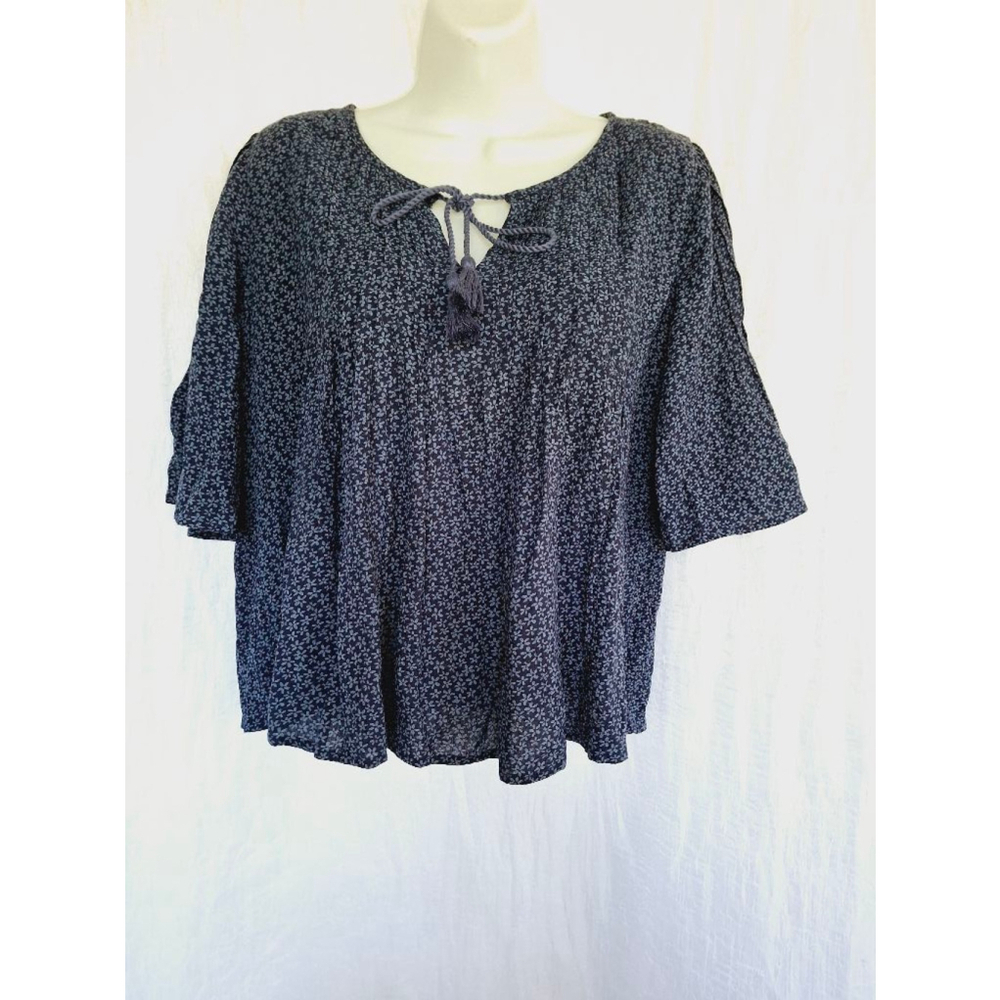 Women's Abercrombie & Fitch Blouse, Size M, Blue Floral cottage core cropped